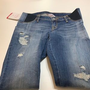 Ingrid & Isabel maternity jeggings